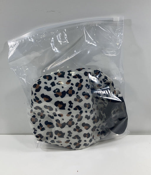 used Petunia Pickle Bottom Sip Double Bottle Pouch, Leopard