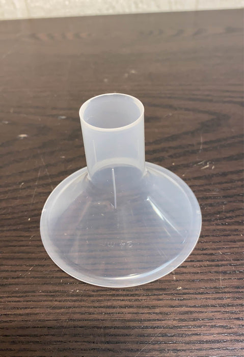 Shop Medela Harmony Manual Breast Pump at GoodBuy Gear