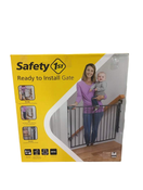 used Safety 1st Ready To Install Gate