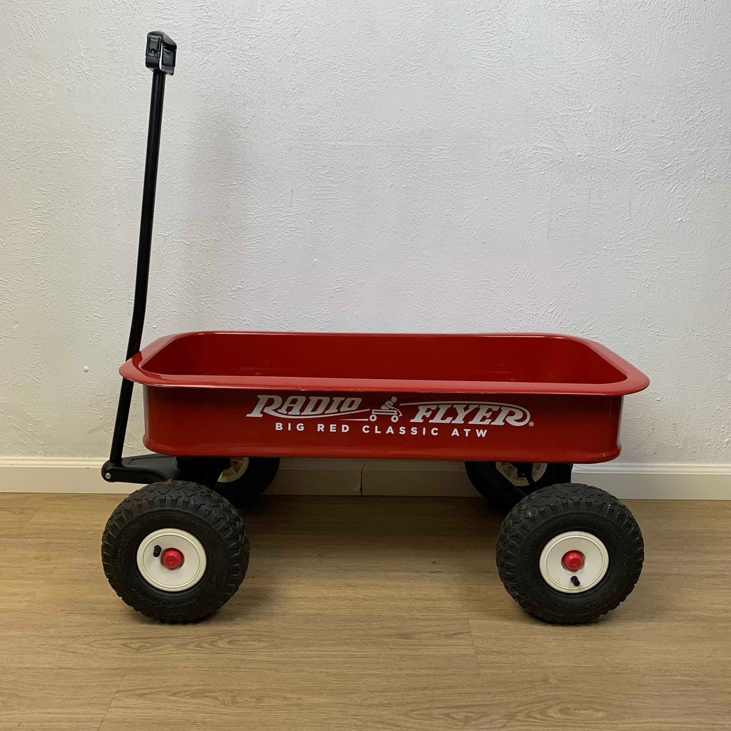 Radio Flyer Classic Red Wagon