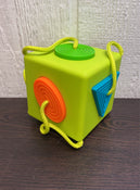 used Fat Brain Toys Oombee Cube