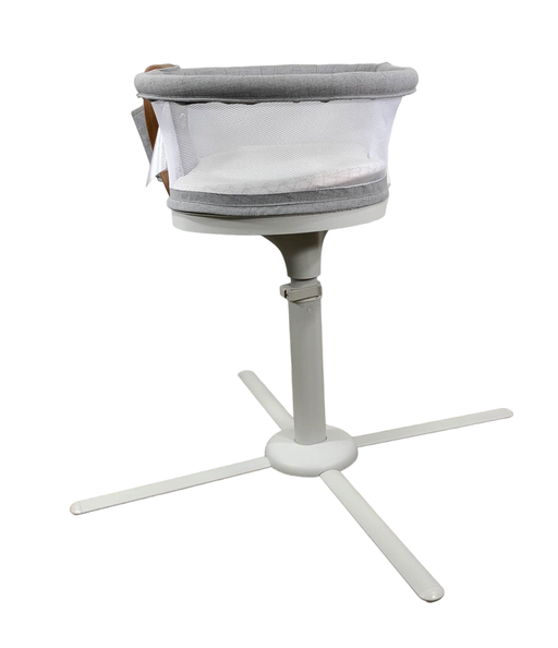 secondhand Halo BassiNest Swivel Sleeper Luxe Plus Series