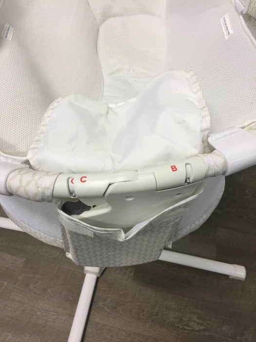 Shop Halo Bassinest Swivel Sleeper at GoodBuy Gear