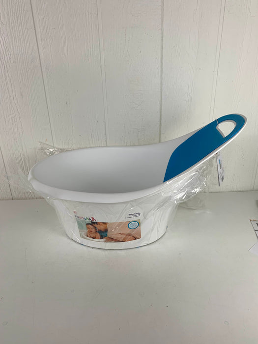 secondhand Munchkin Sit & Soak Baby Bathtub