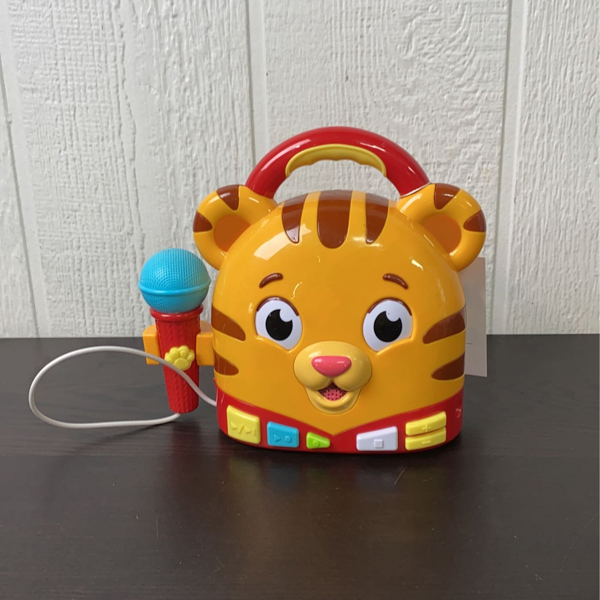 Daniel Tiger Neighborhood Sing Along — GoodBuy Gear