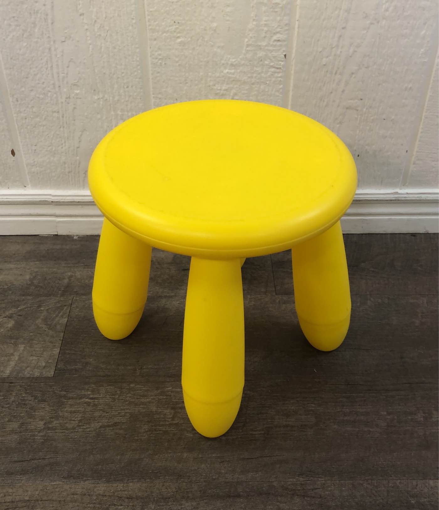 Mammut stool 2024