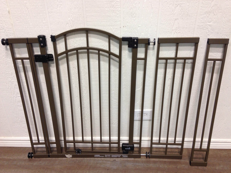 secondhand Summer Infant Multi-Use Deco Walk Through Gate