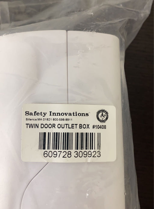 secondhand Safety Inovations Twin Door Outlet Cover Box