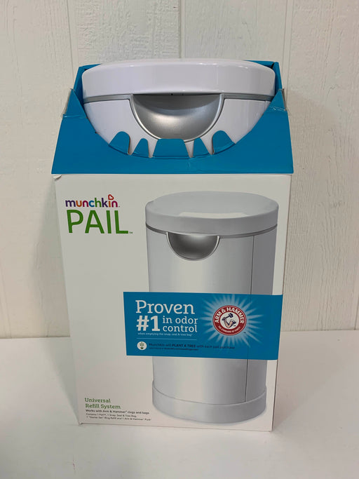 used Munchkin Arm & Hammer Diaper Pail