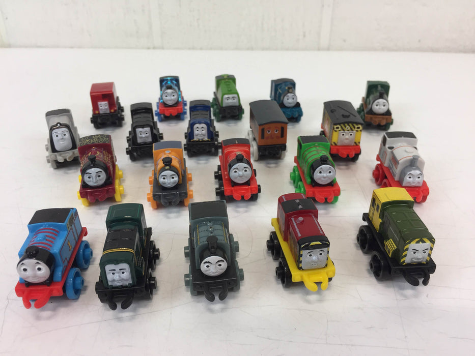 used BUNDLE Thomas Mini Set, With 20 Trains