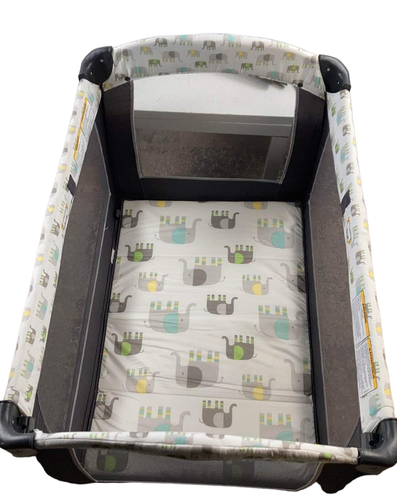 Baby Trend Lil Snooze Deluxe II Nursery Center