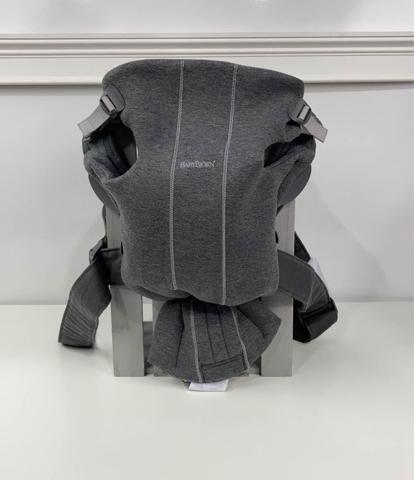 used BabyBjorn Baby Carrier Miracle