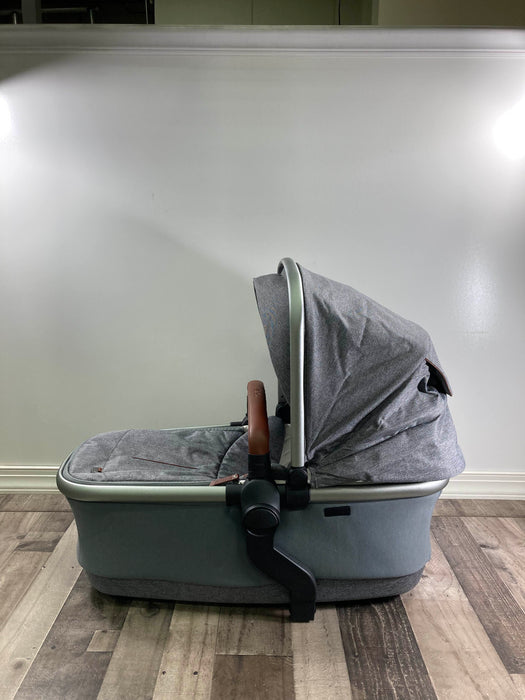 secondhand Silver Cross Wave Bassinet