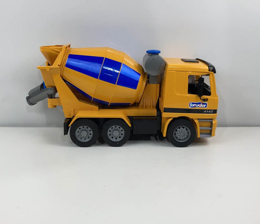 used Bruder Truck