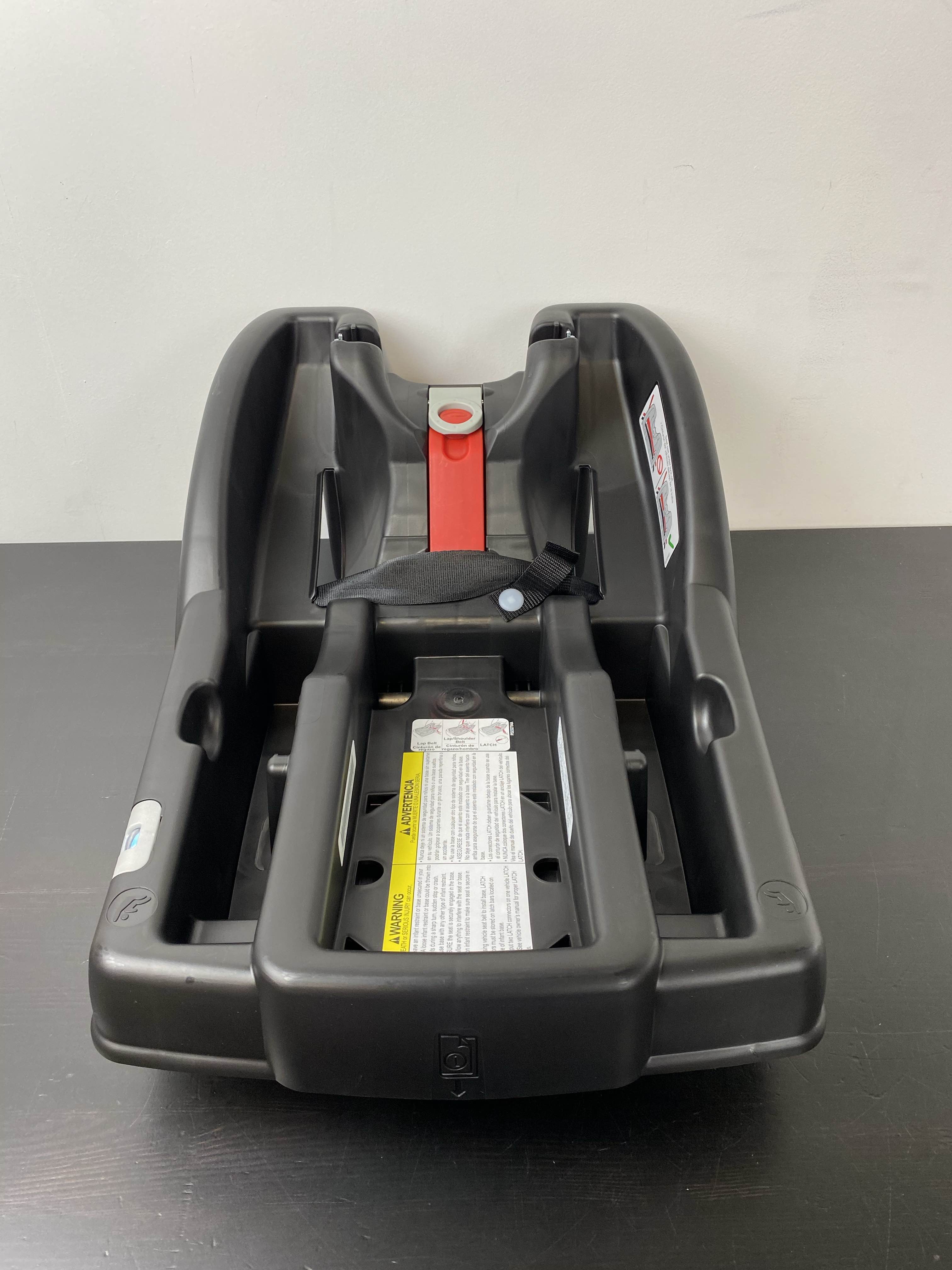 Graco click connect outlet car seat base installation