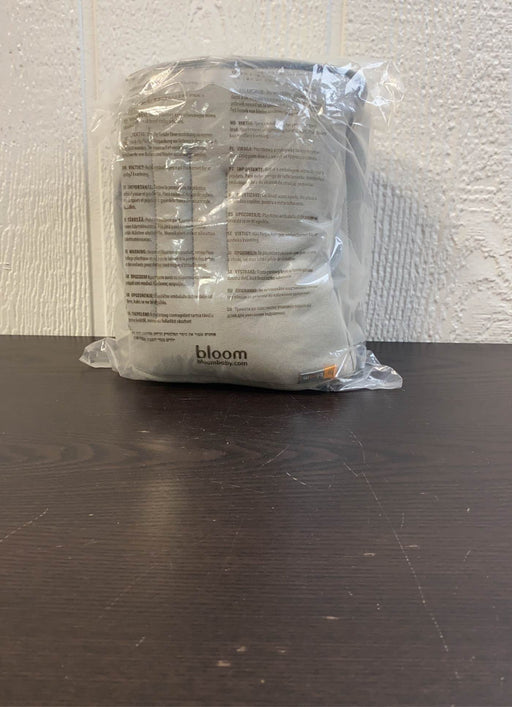 used Bloom Universal Snug