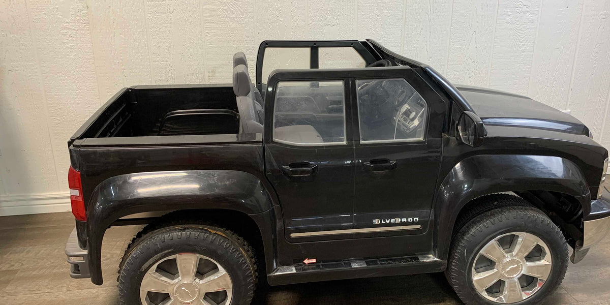 Rollplay Chevy Silverado 12-Volt Battery Ride-On Vehicle, Black