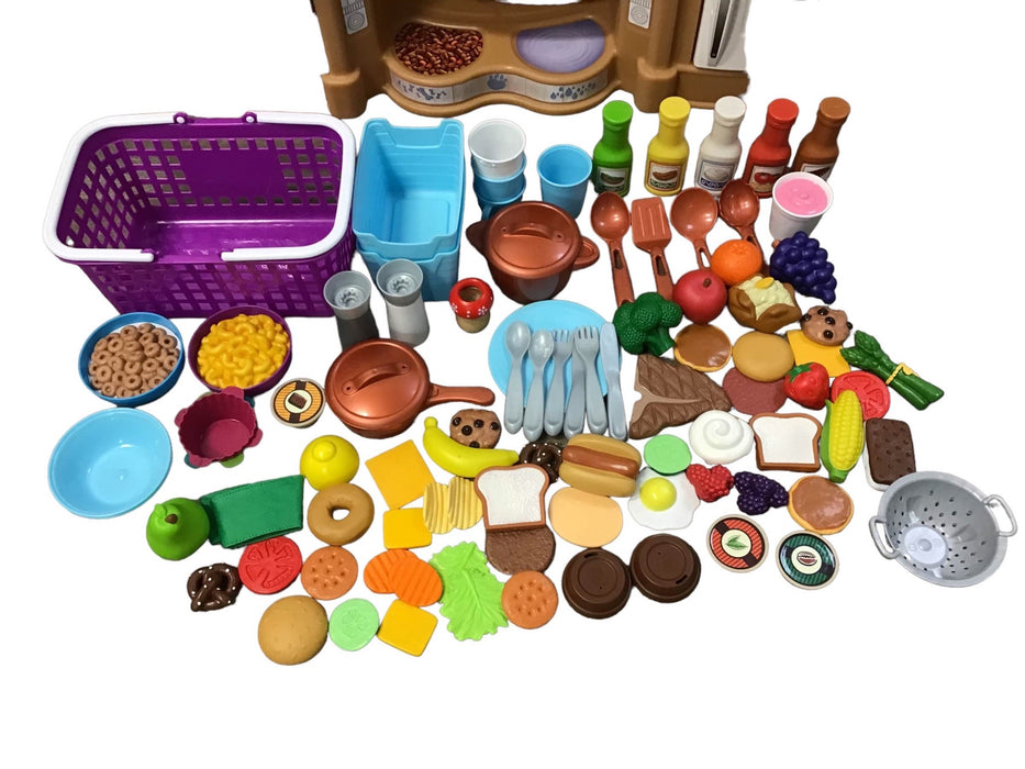 secondhand Step2 Fun With Friends Play Kitchen