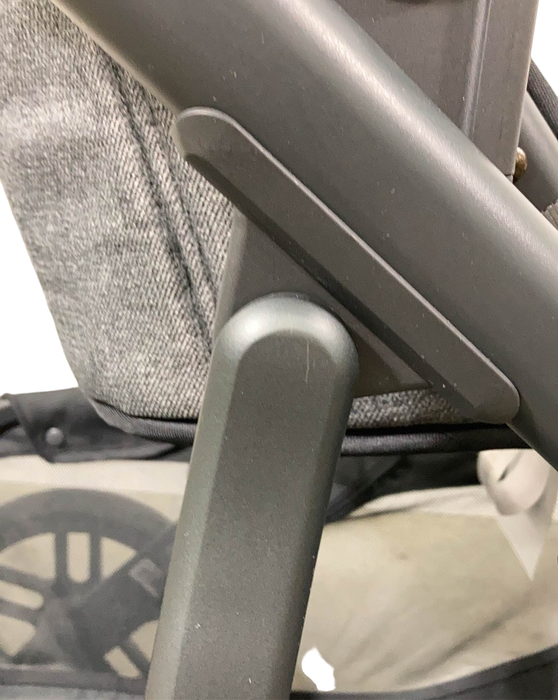 used UPPAbaby VISTA V2 Stroller, 2021, Greyson (Charcoal Melange)