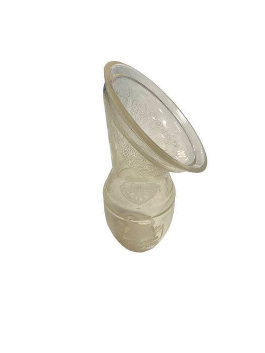 Shop Haakaa Manual Breast Pump at GoodBuy Gear