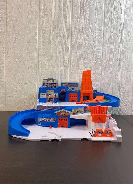 Hot wheels car wash and service station online