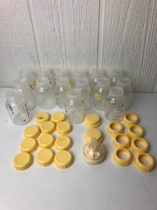 used BUNDLE Medela Bottles