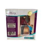 used KidCo Auto Close Gateway