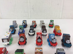 Shop BUNDLE Thomas Mini Set, 20 Trains, Holiday at GoodBuy Gear