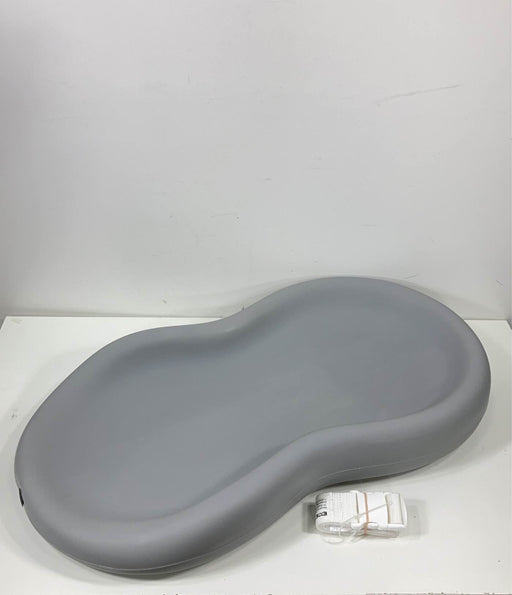 used Keekaroo Peanut Changing Pad, Grey