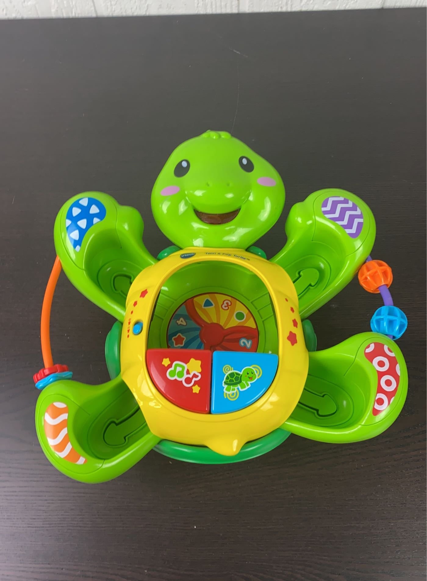 Vtech twirl and pop 2025 turtle balls