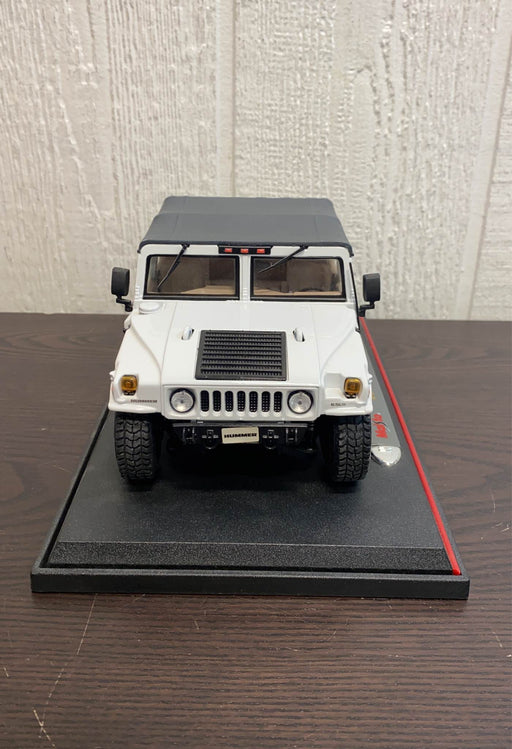 secondhand Maisto 1:18 Hummer Soft Top