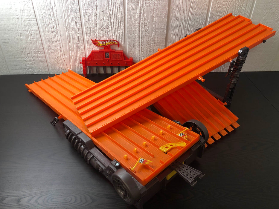 used Hot Wheels Super 6-lane Raceway