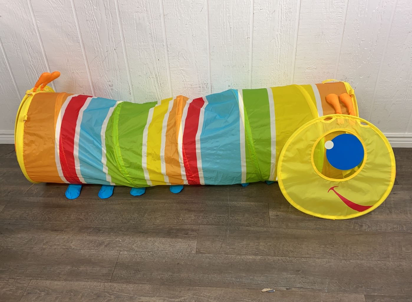 Melissa and doug outlet giddy buggy tunnel