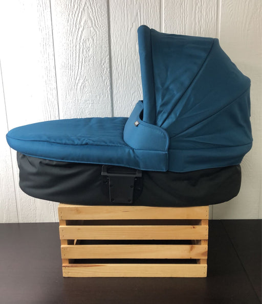 used Mamas & Papas Sola2 Bassinet