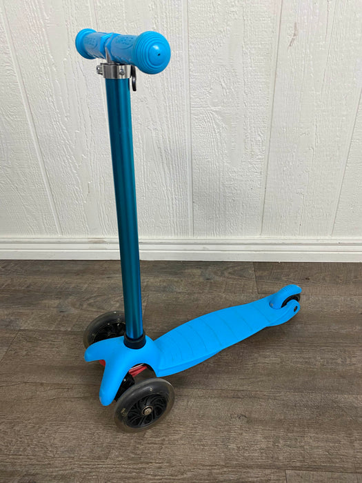 secondhand Rimable 3-Wheel Scooter