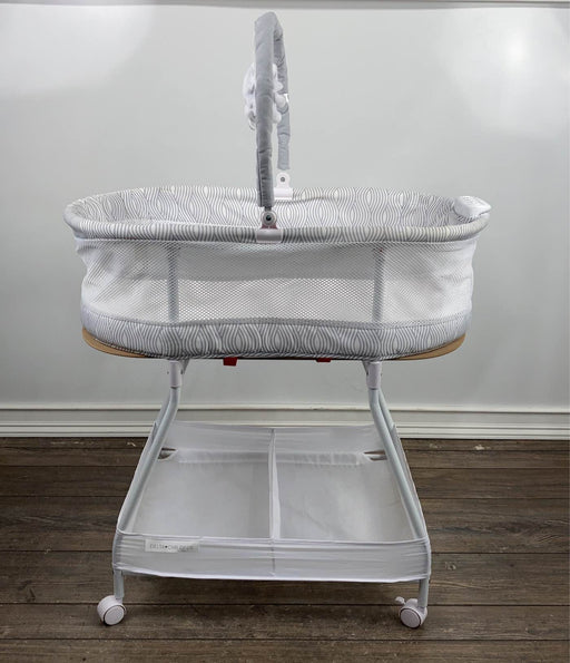 used Delta Children Wave Vibrating Bassinet With Toy Bar