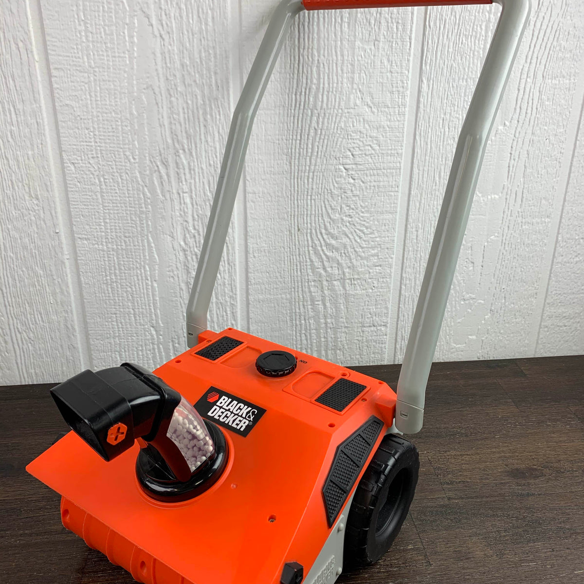 Black+Decker Junior Snow Blower