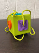 used Fat Brain Toys Oombee Cube