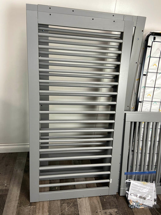 secondhand Babyletto Hudson 3-n-1 Convertible Crib, 2018