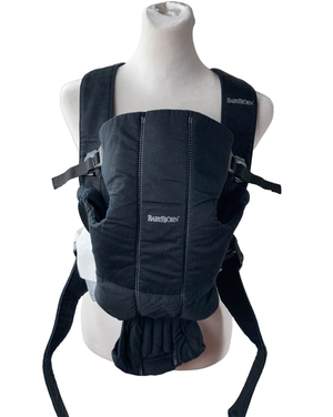  BabyBjörn Baby Carrier Mini, Cotton, Black : Baby