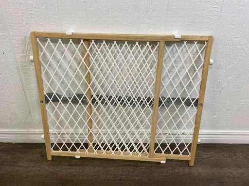 used Munchkin Precision Fit 24" Gate