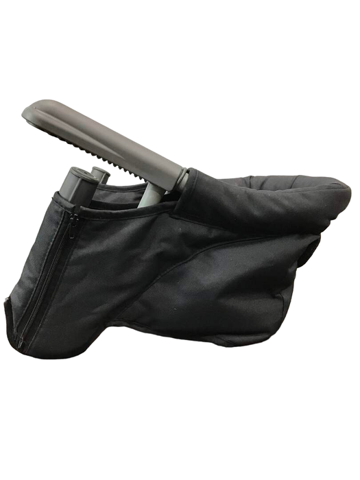 Shop Inglesina Fast Table Chair, Black at GoodBuy Gear