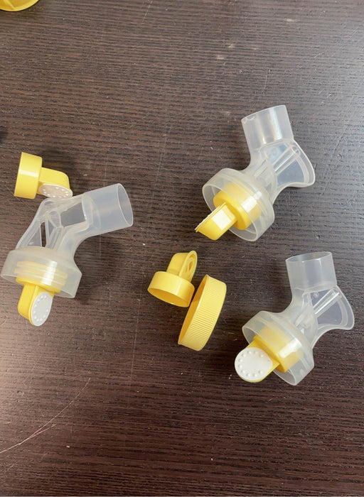 Shop BUNDLE Medela Accessories at GoodBuy Gear