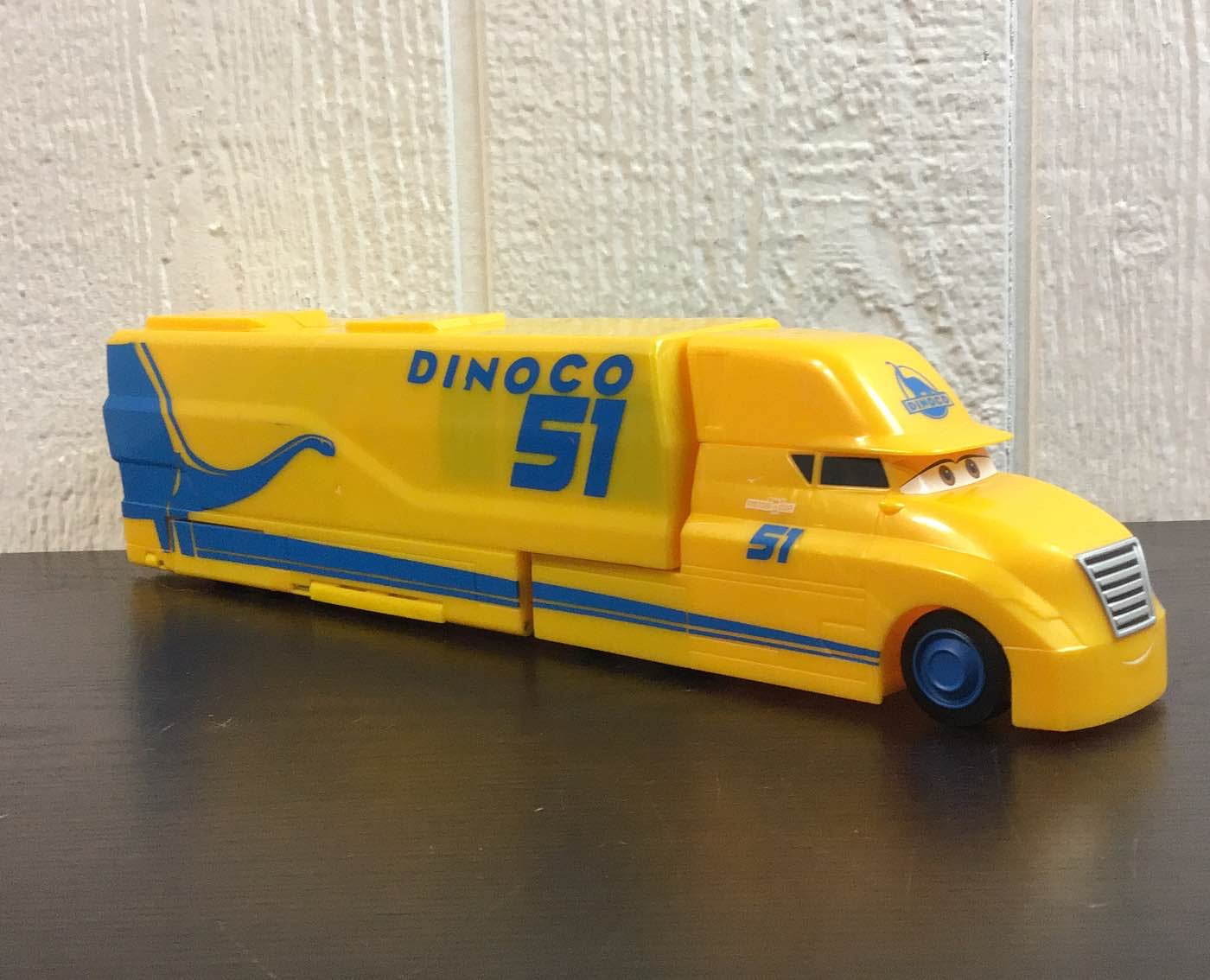 Disney Dinoco 51 Cars Hauler Semi Truck