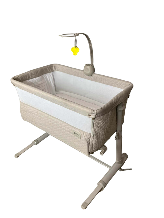 used Milliard Bedside Bassinet Side Sleeper/Portable Infant Crib