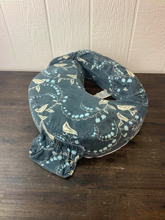 used My Brest Friend Nursing Pillow