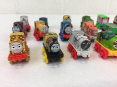 secondhand BUNDLE Thomas Mini Set, With 20 Trains