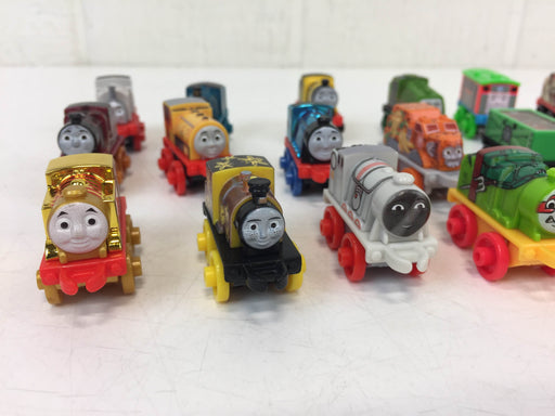 secondhand BUNDLE Thomas Mini Set, With 20 Trains