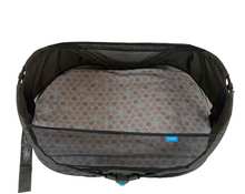 secondhand Munchkin Brica Fold ‘n Go Travel Pod