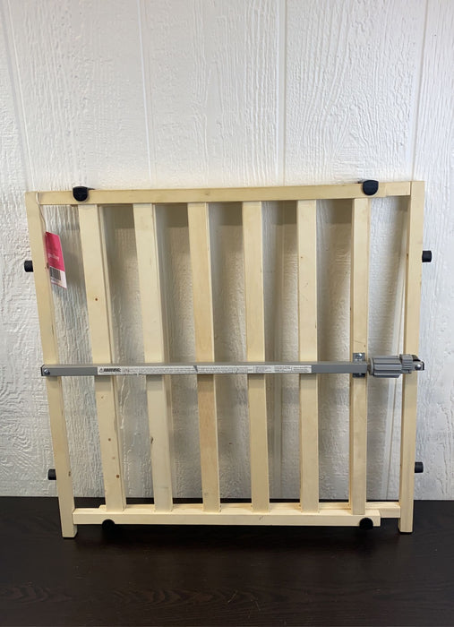 secondhand Regalo Wooden Expandable Safety Gate